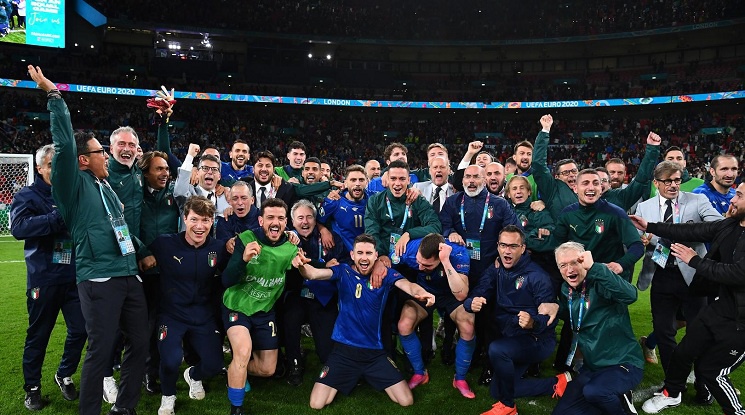 Италия е първият финалист на Евро 2020 (видео)