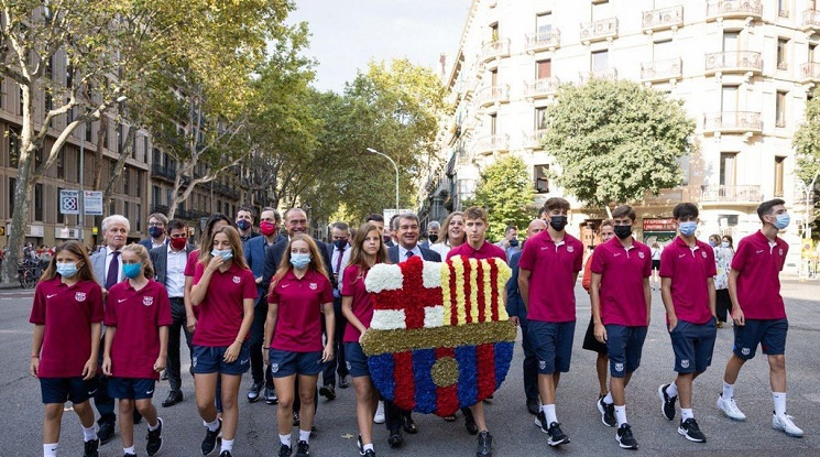 Барселона обяви загуби за близо половин милиард евро