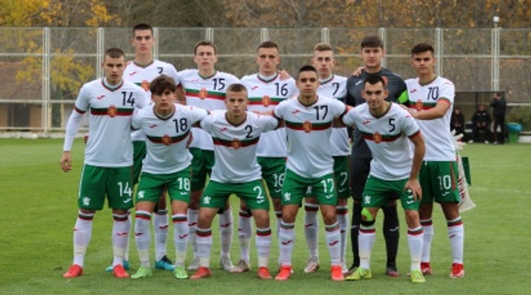България U19 записа загуба от Черна гора