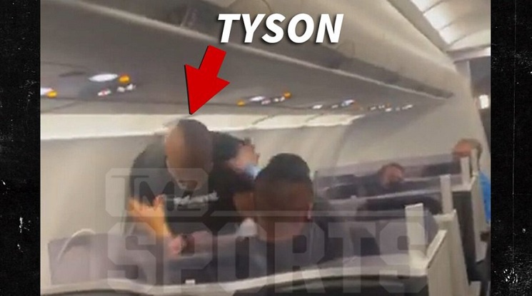Майк Тайсън преби пиян пътник по време на полет (видео)