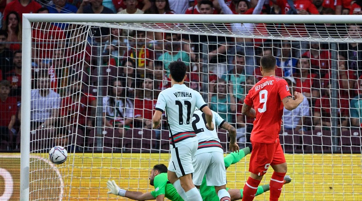Швейцария победи Португалия в оспорван мач от Лигата на нациите
