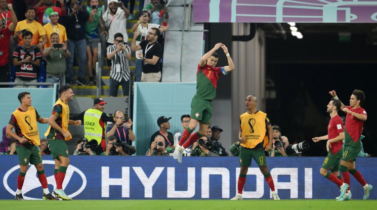 Португалия надви Гана в зрелищен мач, Роналдо си запази още едно място в историята (видео)