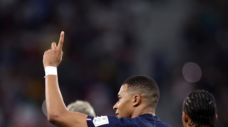 Франция не се затрудни срещу Полша и чака Сенегал на четвъртфиналите
