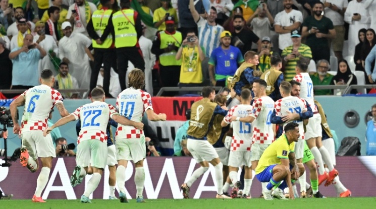 Хърватия взе скалпа на Бразилия след невероятна драма с дузпи (видео)
