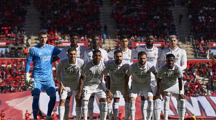 Реал Мадрид се отдалечи все повече от титлата след загуба от Майорка