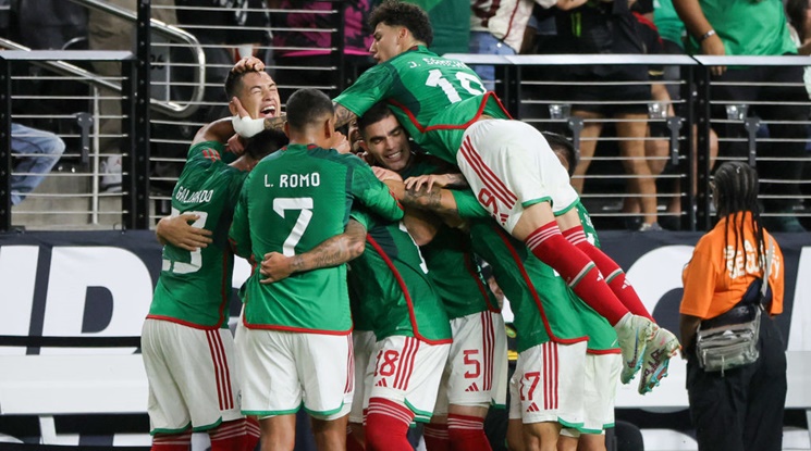 Мексико и Панама ще спорят на финала на "Голд Къп"
