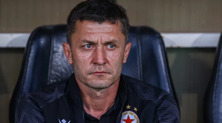 Ботев Пловдив преговаря с Илич, след като официално обяви раздялата с Генчев