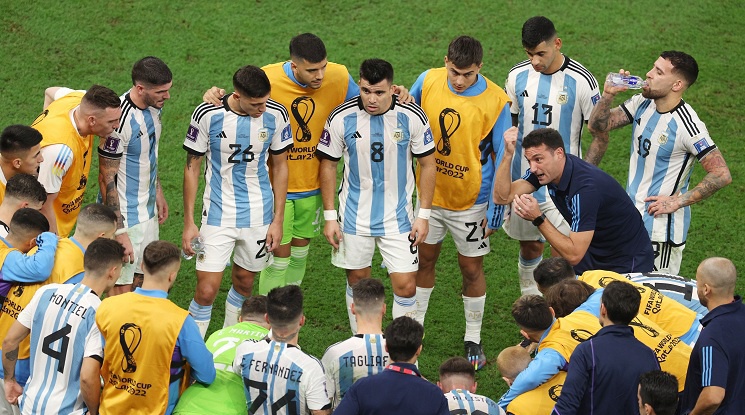 Скалони все още не е решил дали да остане начело на Аржентина