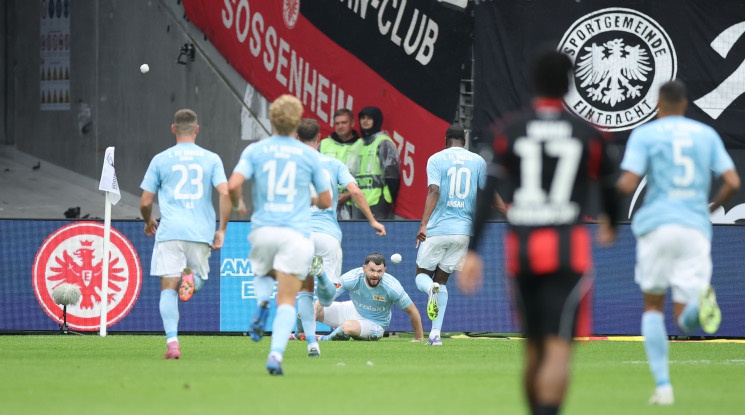 Унион Берлин удари Айнтрахт Франкфурт в голово шоу