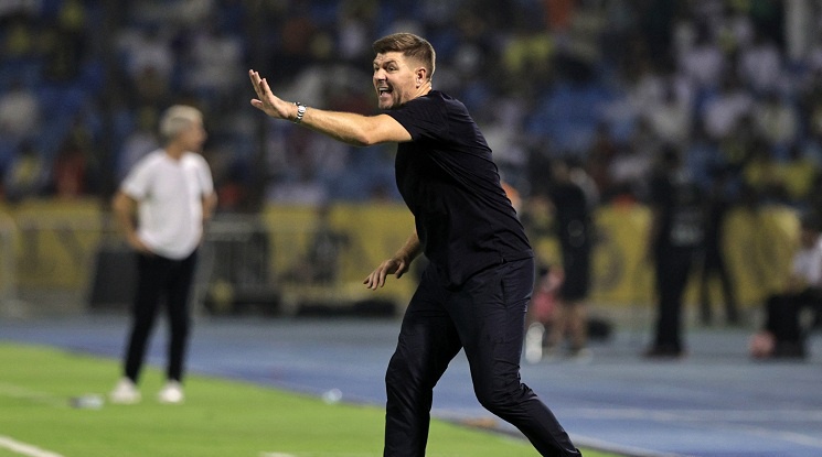 Стивън Джерард няма да се връща в Рейнджърс