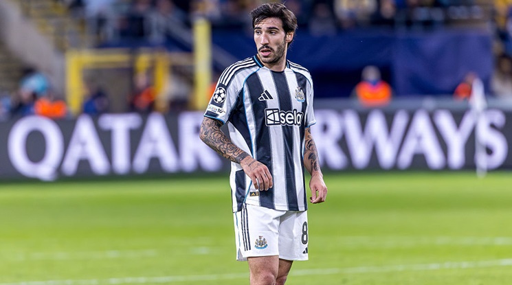 Нюкасъл обвърза Тонали до лятото на 2030 година