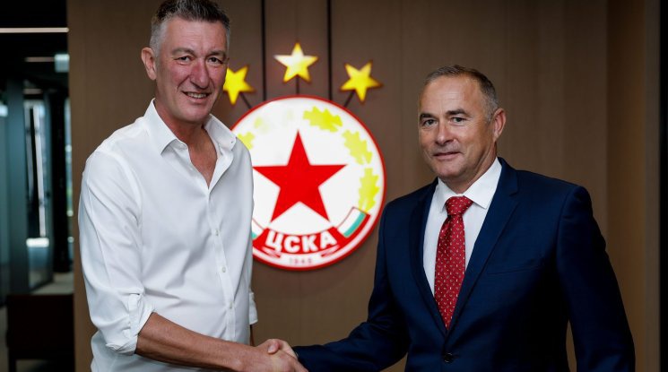 ЦСКА се разделя с изпълнителния си директор