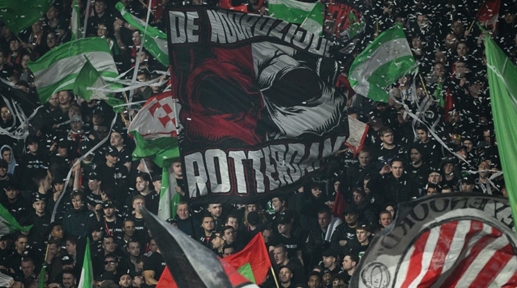 Ултраси на Фейенорд изпочупиха сектора за гости на стадиона на Щутгарт