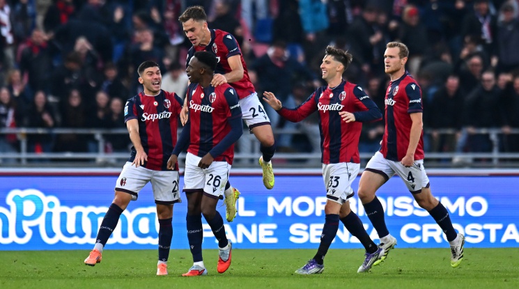 Болоня отне първото място на Наполи (видео)