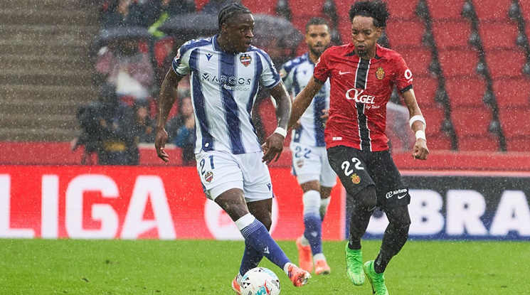 Звездата на Леванте мечтае за трансфер в Челси