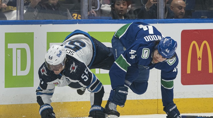 Ванкувър Канъкс - Уинипег Джетс (репортаж)