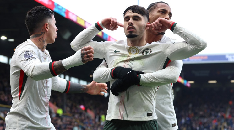 Челси взе своето срещу Бърнли и излезе втори във временното класиране (видео)