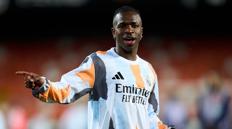 Винисиус не иска да преподпише с Реал заради конфликт с Алонсо