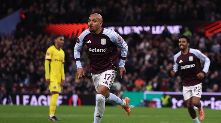 Астън Вила надделя над Йънг Бойс под вещото съдийство на Георги Кабаков