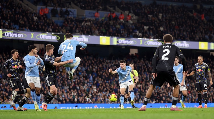 Огромен малшанс лиши Илия Груев и Лийдс от точка срещу Манчестър Сити