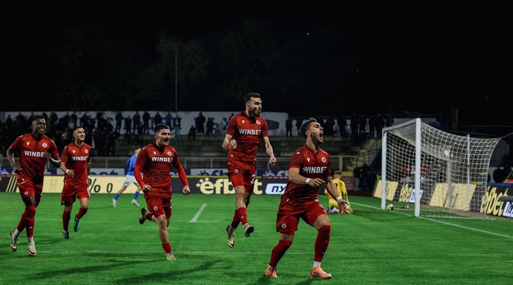 ЦСКА продължава да мачка като валяк из "А" група