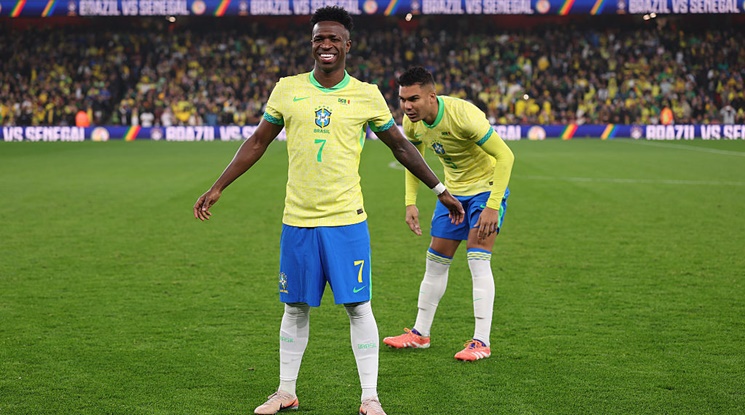 Юнайтед проведе предварителни разговори с представители на Винисиус