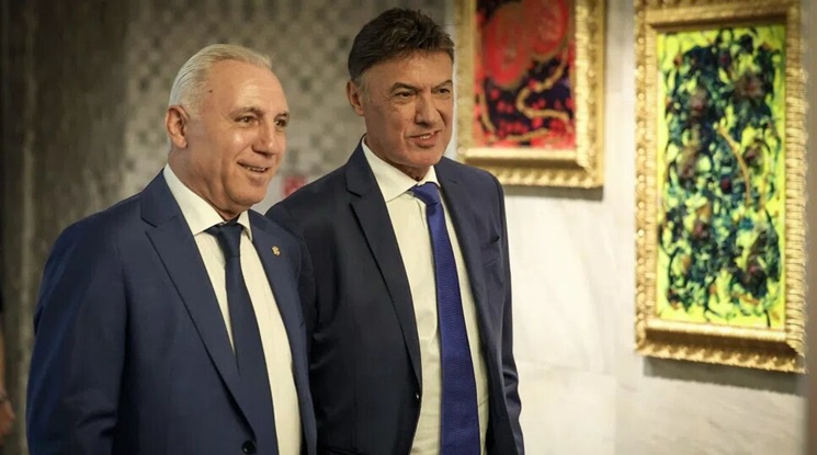 Стоичков към Любо, Боби и Петьо: Цяла България е с вас!