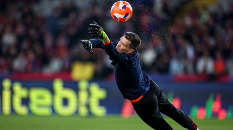 Шчесни разкри какво му е казал Флик, след като е споделил, че е активен пушач