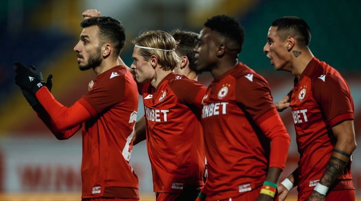 Дузпа в 95-ата минута донесе успеха на ЦСКА срещу Локо Пловдив