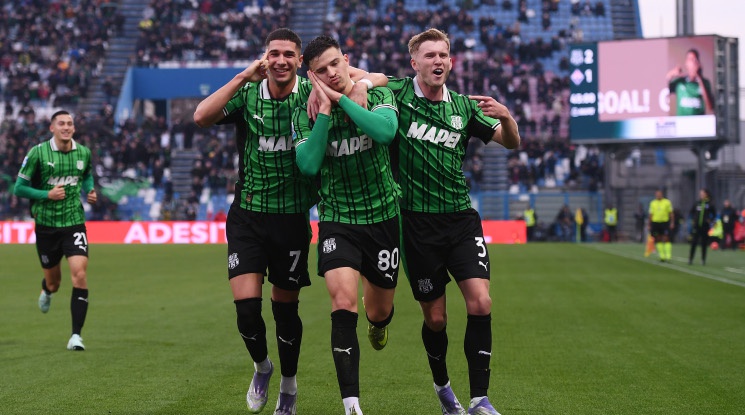 Пропадането на Фиорентина продължи и срещу Сасуоло