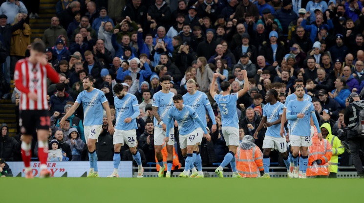 Ман Сити не се затрудни срещу Съндърланд и съкрати изоставането си от върха (видео)