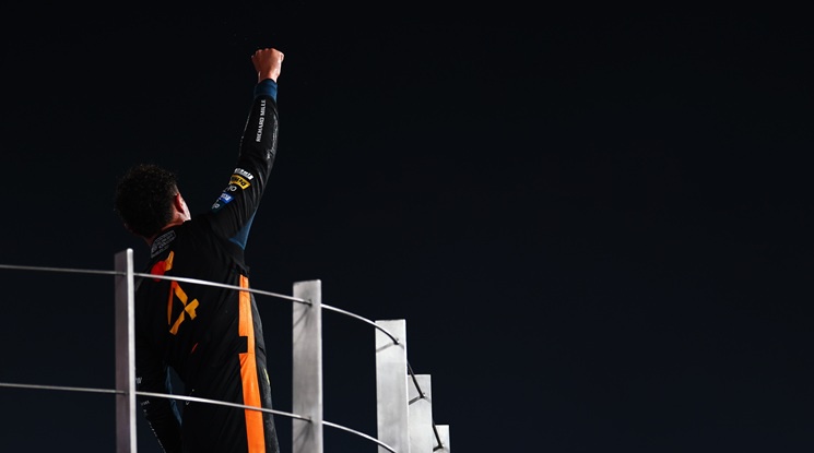 Ландо Норис триумфира с титлата във Формула 1