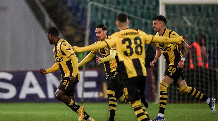 ФИФА отново наказа Ботев Пловдив