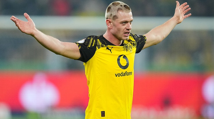 Барса готви оферта за бранител на Дортмунд