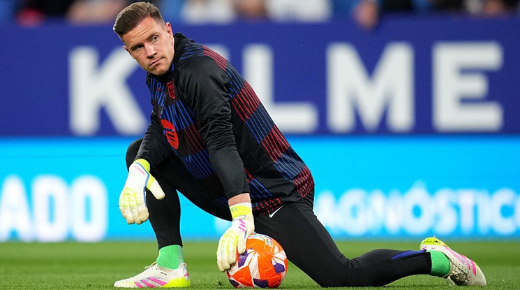 Тотнъм е фаворит за Тер Стеген