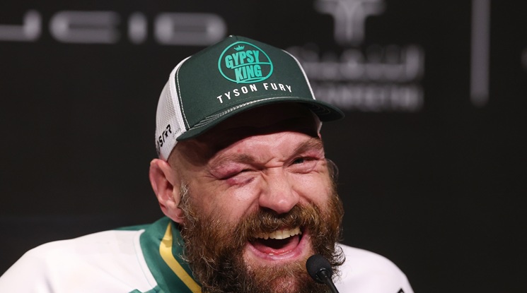 Фюри: Антъни, не съм ютюбър и не съм човек, наполовина по-малък от теб. Аз съм истинският мъж