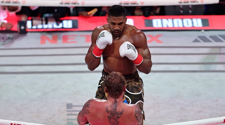 Джошуа прегази Джейк Пол