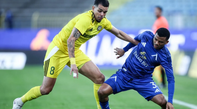 Бразилски грандове на опашка за Майкон