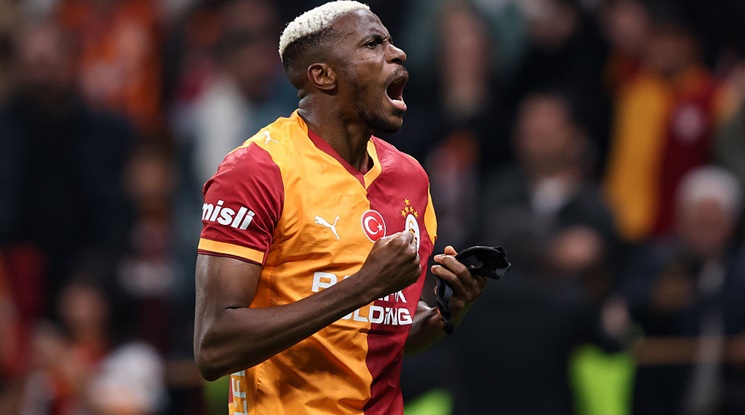 Галатасарай предложил Осимен на Байерн