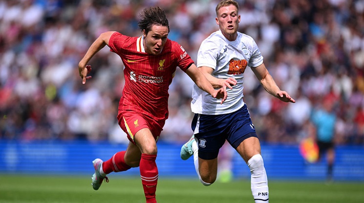 Ювентус готви нова оферта за Киеза