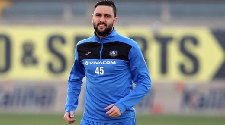 Гаджев и Сърмов се завръщат в Левски