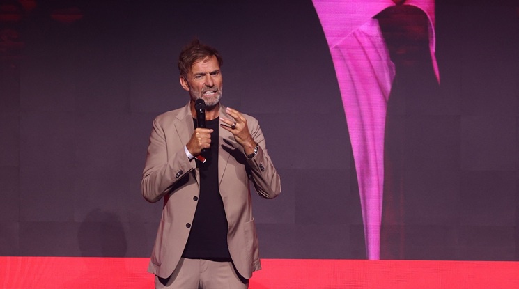 Клоп каза, че той няма да следващият треньор на Реал въпреки слуховете за обратното