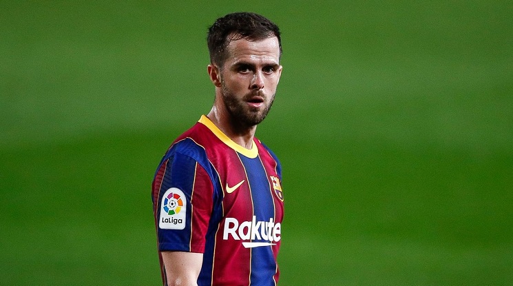 Миралем Пянич окачи бутонките