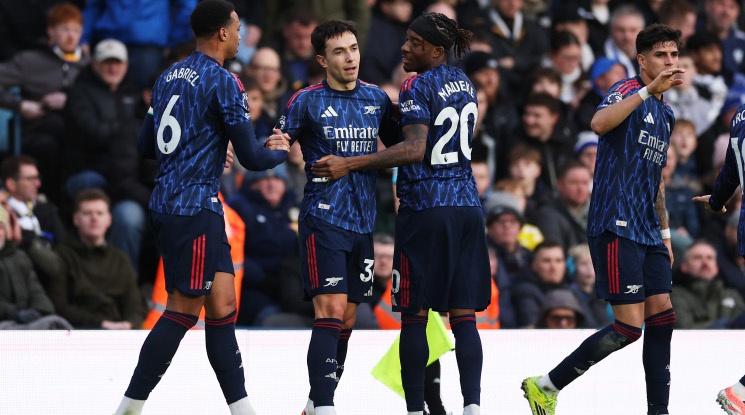 Арсенал нямаше никакви затруднения срещу Лийдс и Илия Груев (видео)