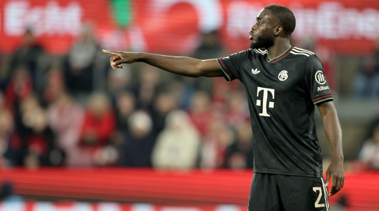 Упамекано ще подпише нов договор с Байерн