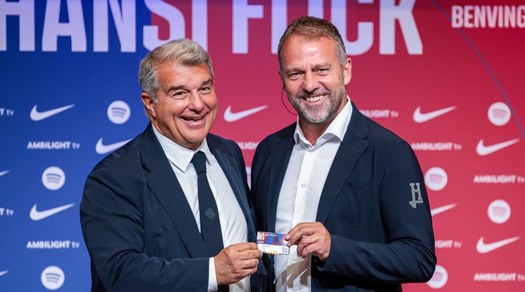 Лапорта: Флик ще е треньор на Барселона толкова дълго, колкото иска