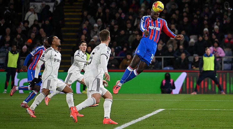 "Матета има проблем с коляното от ноември"