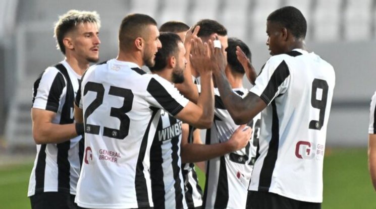 10 от Локомотив Пловдив не се дадоха на Черно море (видео)