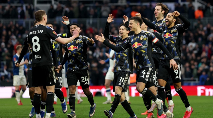 Лийдс продължава напред за ФА Къп след дузпи, Илия Груев не игра (видео)