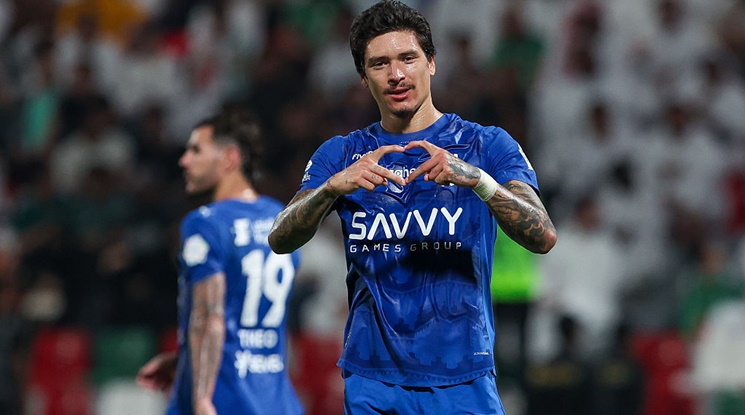 Два отбора от Висшата лига се надцакват за Нунес